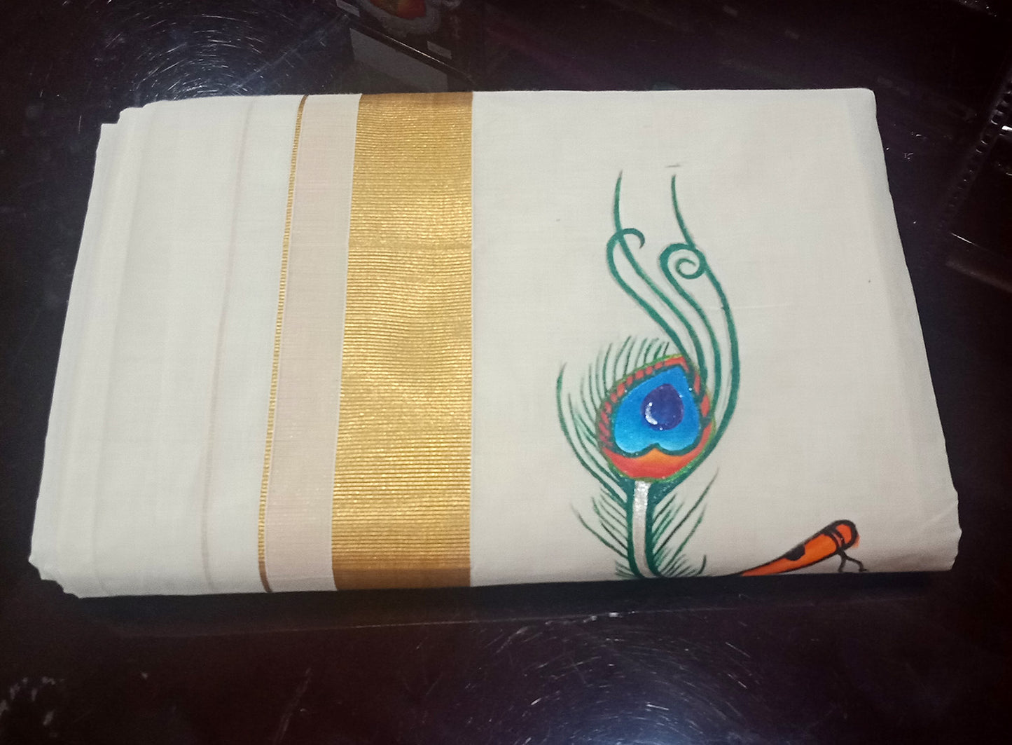 Stylish mazhil peeli hand mural painting on kasavu mundu - 4 meter