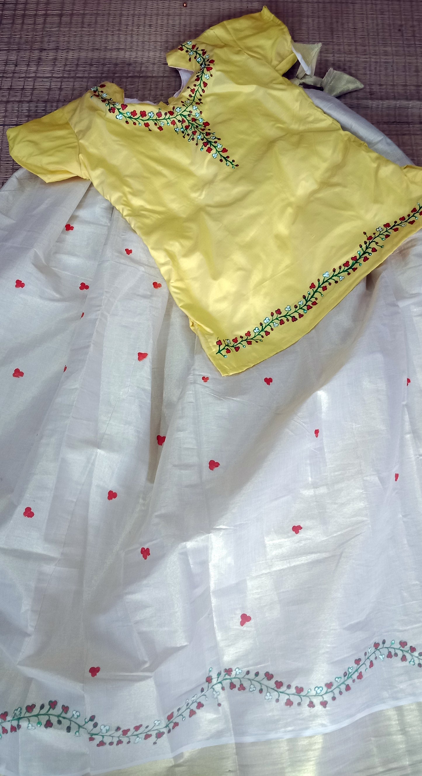 Flower design hand mural painting kerala tissue pattu pavada