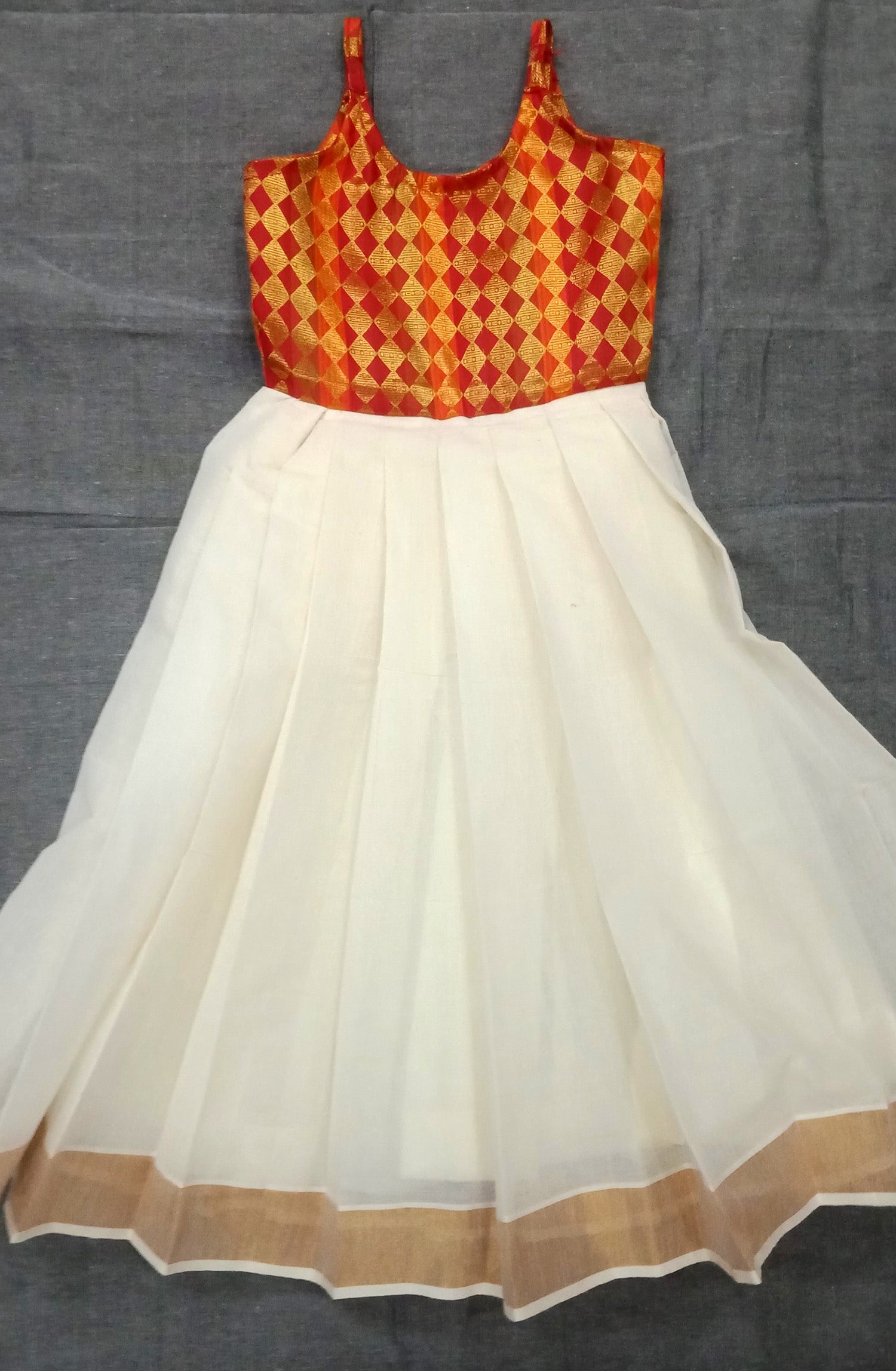 White hand embroidered cotton kurta with cotton pants & dupatta - Set of 3